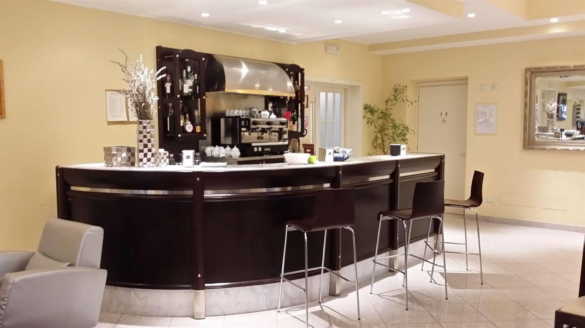 Cinzia Hotel 4*